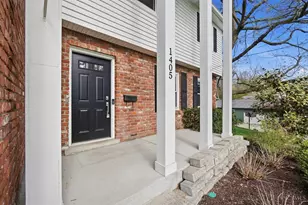 1405 Holman View Dr, Wyoming, OH 45215 - Photo 6