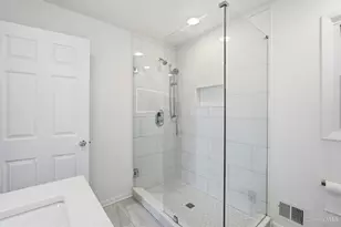 1405 Holman View Dr, Wyoming, OH 45215 - Photo 34