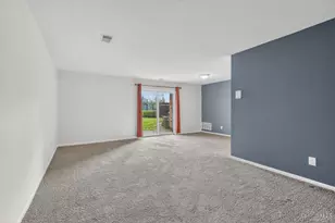 547 Davis Rd, Pierce Township, OH 45255 - Photo 4