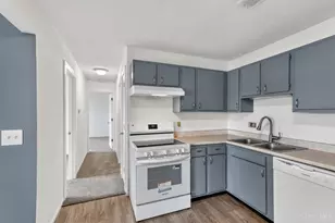 547 Davis Rd, Pierce Township, OH 45255 - Photo 8