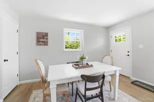 1452 Verdale Dr, Anderson Township, OH 45230 - Photo 4