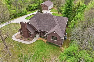 5739 Squirrelsnest Ln, Colerain Township, OH 45252 - Photo 4
