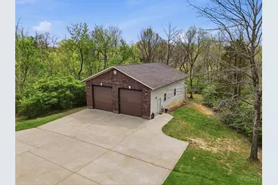 5739 Squirrelsnest Lane, Colerain Township, OH 45252 - Photo 10