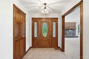5739 Squirrelsnest Ln, Colerain Township, OH 45252 - Photo 14