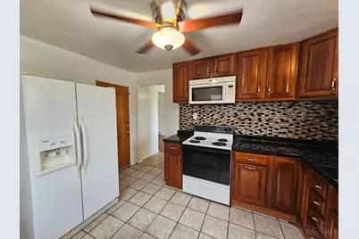 818 Woodyhill Drive, Cincinnati, OH 45238 - Photo 6