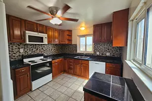 818 Woodyhill Dr, Cincinnati, OH 45238 - Photo 4