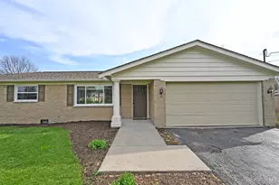 747 Jarole Dr, Union Township, OH 45245 - Photo 4