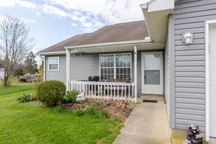 56 Kastrup Dr, Lake Lakengren, OH 45420 - Photo 2