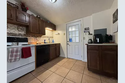 196 Orchard Circle, Blanchester, OH 45107 - Photo 8