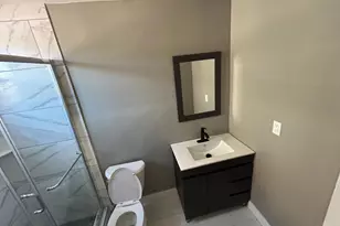 462 Dayton St, Cincinnati, OH 45214 - Photo 4