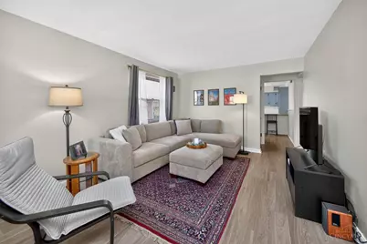 6831 Buckingham Place, Columbia Township, OH 45227 - Photo 8