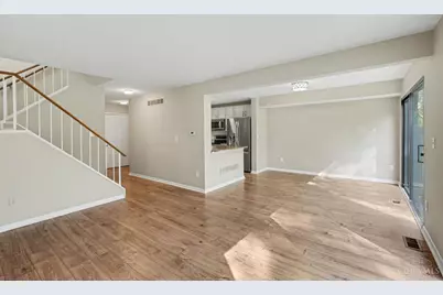 9910 Timbers Drive, Blue Ash, OH 45242 - Photo 8