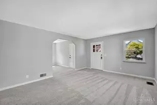 8304 Marley St, Springfield Township, OH 45216 - Photo 12