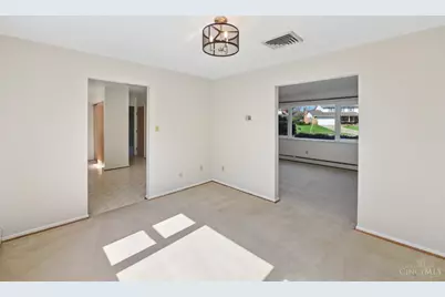 3191 Sunnyhollow Lane, Green Township, OH 45239 - Photo 12