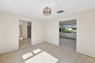 3191 Sunnyhollow Ln, Green Township, OH 45239 - Photo 12