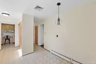 3191 Sunnyhollow Ln, Green Township, OH 45239 - Photo 14