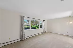 3191 Sunnyhollow Ln, Green Township, OH 45239 - Photo 4