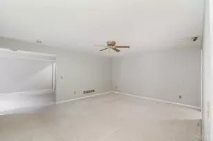 5440 Asbury Lake Dr, Green Township, OH 45247 - Photo 20