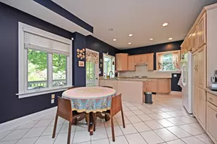 690 Clinton Springs Ave, Cincinnati, OH 45229 - Photo 22