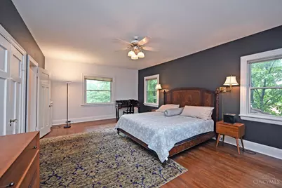 690 Clinton Springs Avenue, Cincinnati, OH 45229 - Photo 34