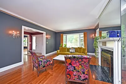 690 Clinton Springs Avenue, Cincinnati, OH 45229 - Photo 8