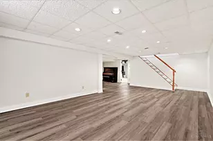 10729 Wellerwoods Dr, Montgomery, OH 45242 - Photo 18