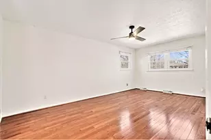 10729 Wellerwoods Dr, Montgomery, OH 45242 - Photo 8