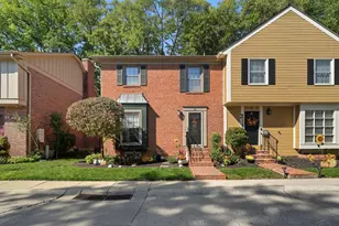 40 Nicholson Ct, Washington Twp, OH 45459 - Photo 2