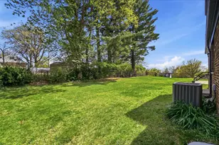 6024 Sunridge Dr, Cincinnati, OH 45224 - Photo 40