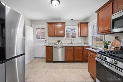 962 Helen Street, Miami Township, OH 45150 - Photo 10