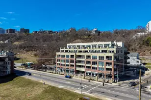 2260 Riverside Dr, Cincinnati, OH 45202 - Photo 2