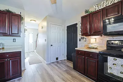 615 Saint James Place, Trenton, OH 45067 - Photo 14