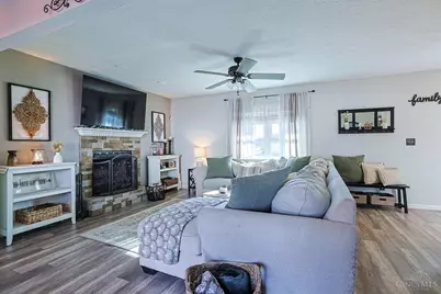 615 Saint James Place, Trenton, OH 45067 - Photo 6