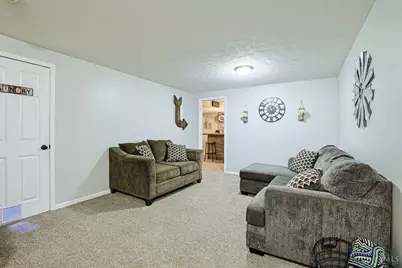 615 Saint James Place, Trenton, OH 45067 - Photo 24