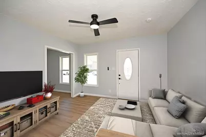 809 W Water Street, Piqua, OH 45356 - Photo 2