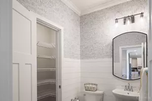 10010 Washington Gln Dr, Washington Twp, OH 45458 - Photo 12