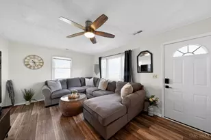 126 Holly Ln, Mason, OH 45040 - Photo 4