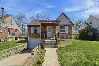 142 S Grove Avenue, Wyoming, OH 45215 - Photo 1