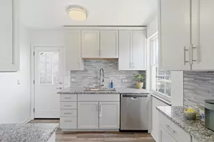 142 S Grove Ave, Wyoming, OH 45215 - Photo 8