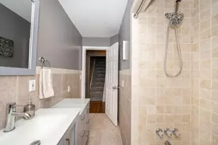 6848 Somerset Dr, Springfield Township, OH 45224 - Photo 18