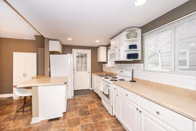 6848 Somerset Drive, Springfield Township, OH 45224 - Photo 10