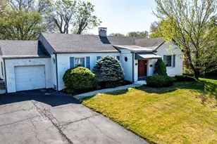 1854 Sylved Ln, Cincinnati, OH 45238 - Photo 12