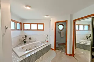 8410 Todd Creek Cir, West Chester, OH 45069 - Photo 12