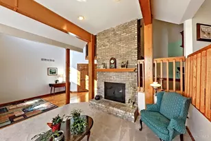 8410 Todd Creek Cir, West Chester, OH 45069 - Photo 6