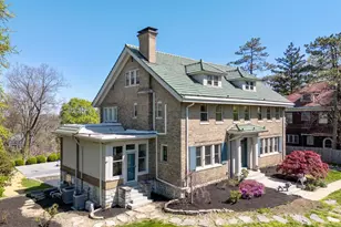 718 Clinton Springs Ave, Cincinnati, OH 45229 - Photo 6