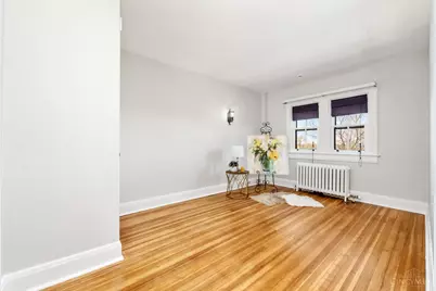 718 Clinton Springs Avenue, Cincinnati, OH 45229 - Photo 38