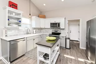 2046 Whispering Willow Ln, Batavia Township, OH 45102 - Photo 12