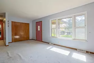 8969 Harrison Pike, Cleves, OH 45002 - Photo 10