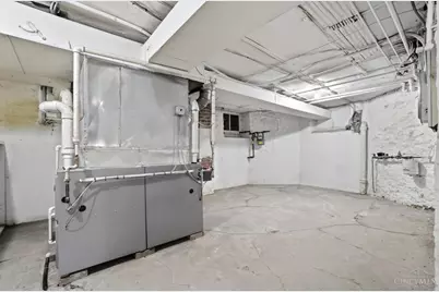 3990 Beechwood Avenue, Cincinnati, OH 45229 - Photo 50