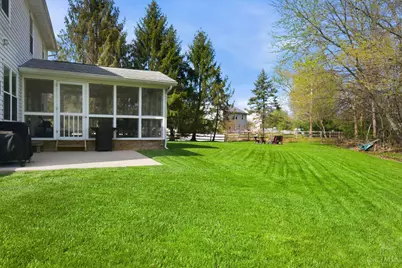 8080 Kings Court, Hamilton Township, OH 45039 - Photo 2